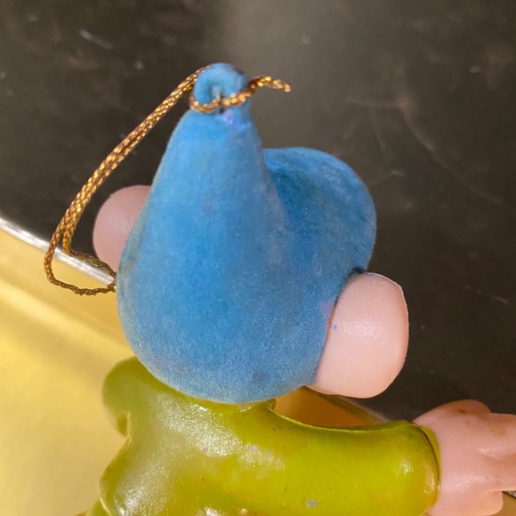 WALT DISNEY VINTAGE SNOW WHITE & SEVEN DWARFS DOPEY CHRISTMAS ORNAMENT FLOCKED - Picture 8 of 11